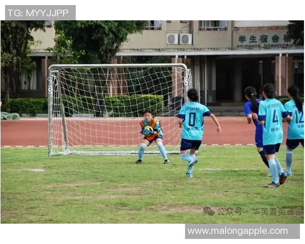 盘点未来之星小球员足球高光时刻展现青春赛场无限潜力